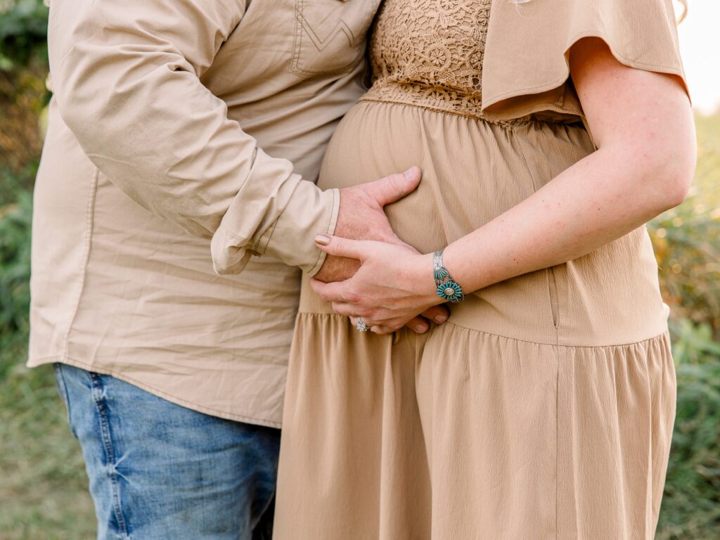 Minnesota Maternity Photographer